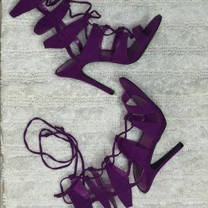 A beautiful color of  purple  open toe heel